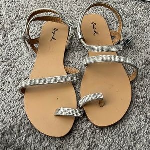 Only wore once to prom ,